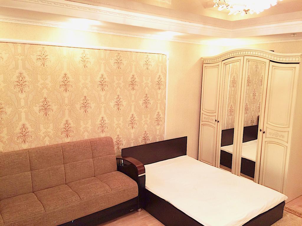 Vremena Goda Apartment In Astana Екстериор снимка